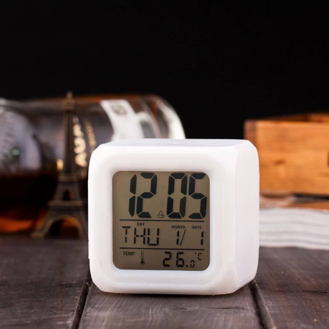 1615442775_Colourful_Cube_Digital_Clock_Alarm_Clock_7_LED_Color_Digital_Display_03