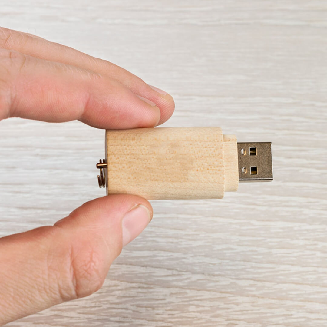 1615457942_Wooden_USB_Pendrive_06