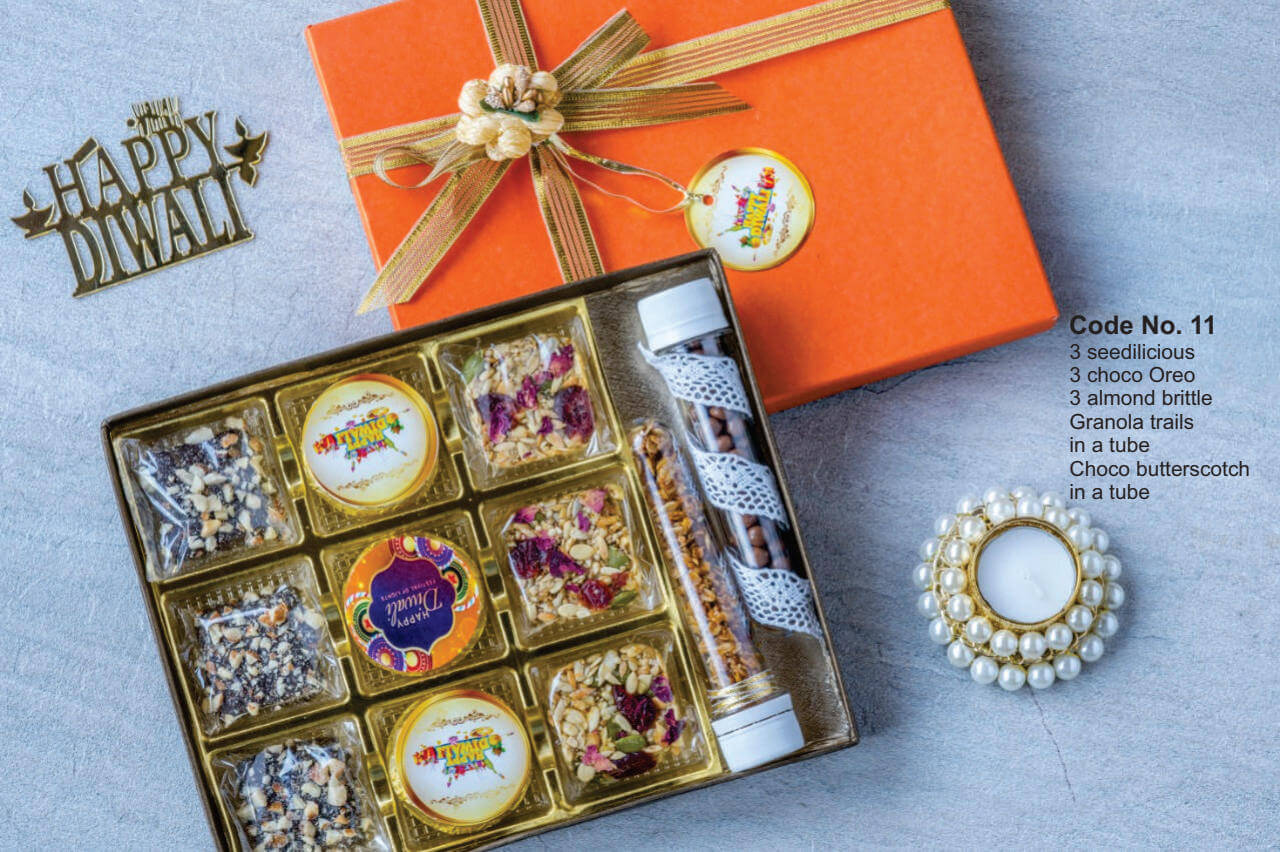 1620467880_Corporate-Diwali-Gift-Hampers-11